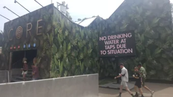 Tomorrowland 2025 warns festivalgoers: Do not drink from temporary water taps after Mainstage fire. Water safety unconfirmed. Charlotte de Witte makes history.