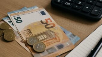 How to document cash payments in 2025 as a freelancer or small business – avoid tax penalties and learn when registration is mandatory.