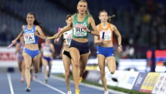 From September 2025, female athletes must pass an SRY gene test to compete. Renews.de reports on World Athletics’ rule, ethics, and global reactions.