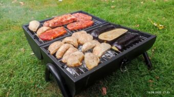 Avoid dry or chewy BBQ meat. Discover 10 grilling mistakes, expert tips, lifehacks, and why grilling is healthier than frying.