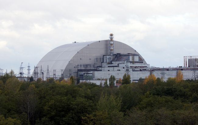 Chernobyl blackout after Russian drone strike: power restored, no radiation risk. Zelensky warns of global nuclear threat and calls for stronger action.