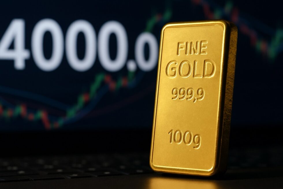 Gold hits a historic $4,000 per ounce as investors seek safety amid U.S. shutdown fears, French political turmoil, and rising global economic uncertainty.
