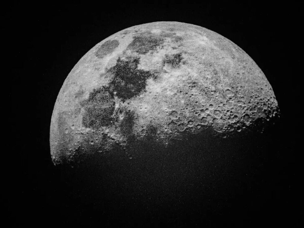 Black Moon 2026 takes place in Germany on May 16. Learn all about the exact peak time, symptoms like fatigue, and practical health tips.